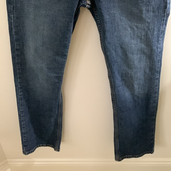 Signature by Levi Strauss Blue Straight-Leg Jeans - Picture 14 of 14